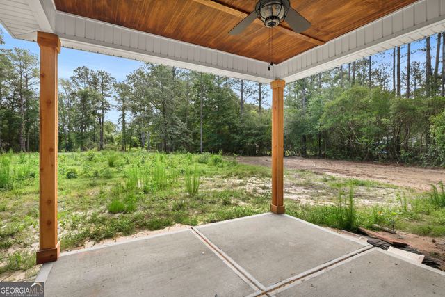 112 Dixie Drive, Springfield, GA 31329