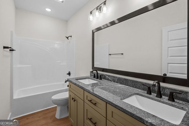 112 Dixie Drive, Springfield, GA 31329