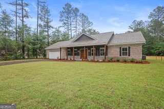 112 Dixie Drive, Springfield, GA 31329