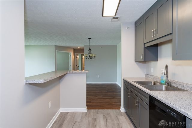 3125 Crestmont Lane 101, Beavercreek, OH 45431