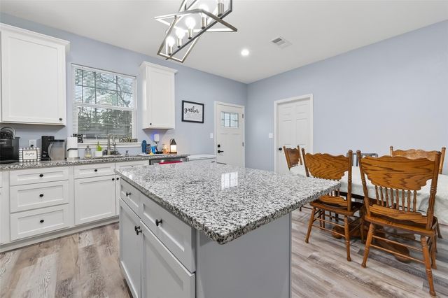 15434 Peacock Lane, Conroe, TX 77302