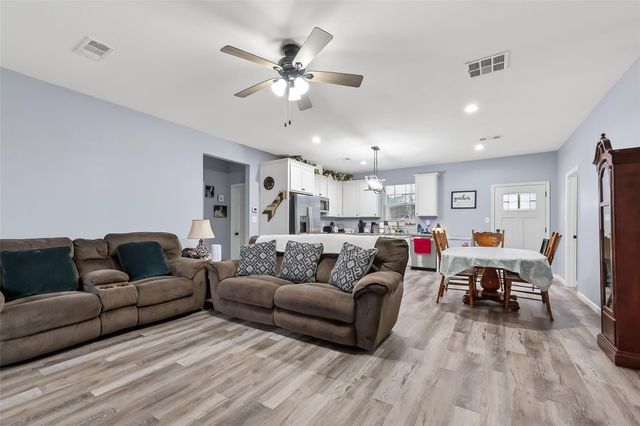 15434 Peacock Lane, Conroe, TX 77302