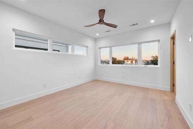 1506 Holly Avenue, Dallas, TX 75204