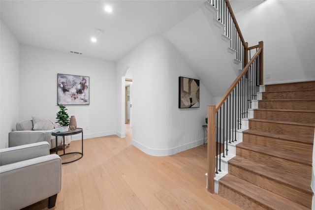 1506 Holly Avenue, Dallas, TX 75204