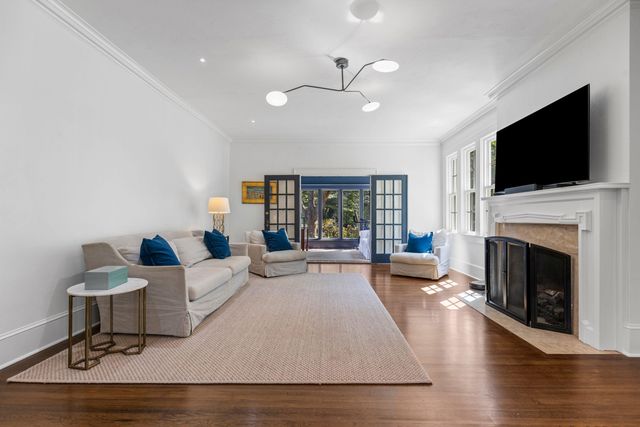 24 Woodburn Rd, Spartanburg, SC 29302