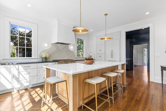 24 Woodburn Rd, Spartanburg, SC 29302