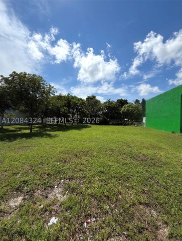 122 NW 22nd Ave, Miami, FL 33125