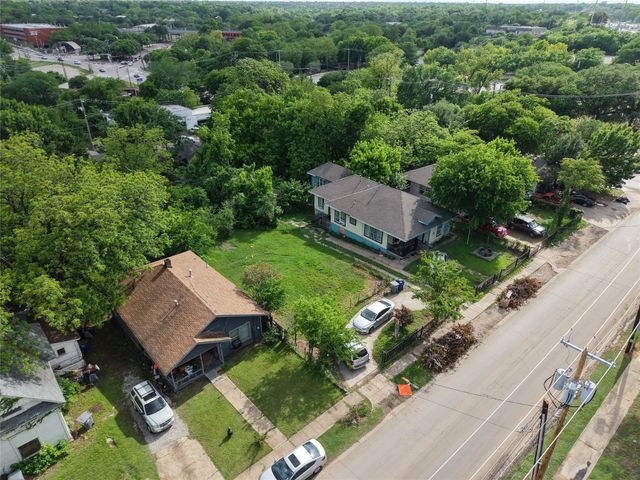 814 E 12th Street, Dallas, TX 75203