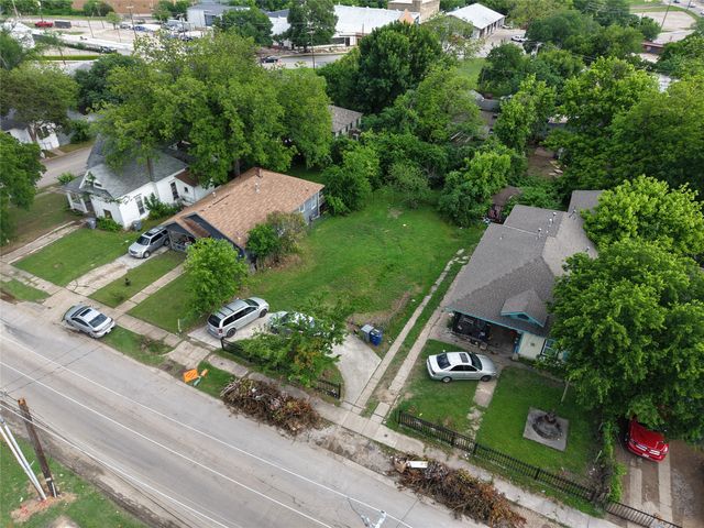814 E 12th Street, Dallas, TX 75203