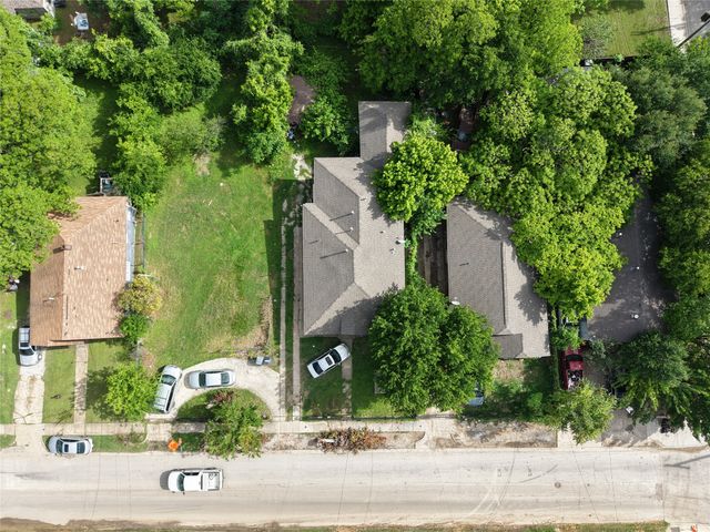 814 E 12th Street, Dallas, TX 75203