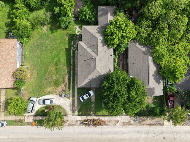 814 E 12th Street, Dallas, TX 75203
