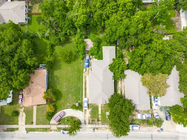814 E 12th Street, Dallas, TX 75203