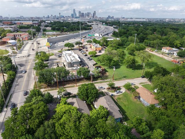 814 E 12th Street, Dallas, TX 75203