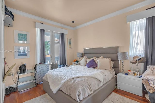 3942 194th Ln, Sunny Isles Beach, FL 33160