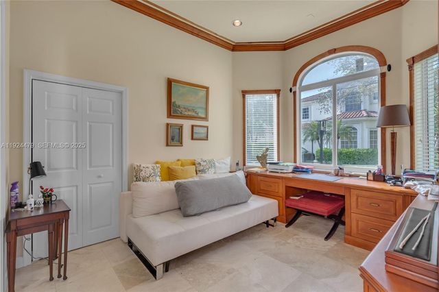 3942 194th Ln, Sunny Isles Beach, FL 33160