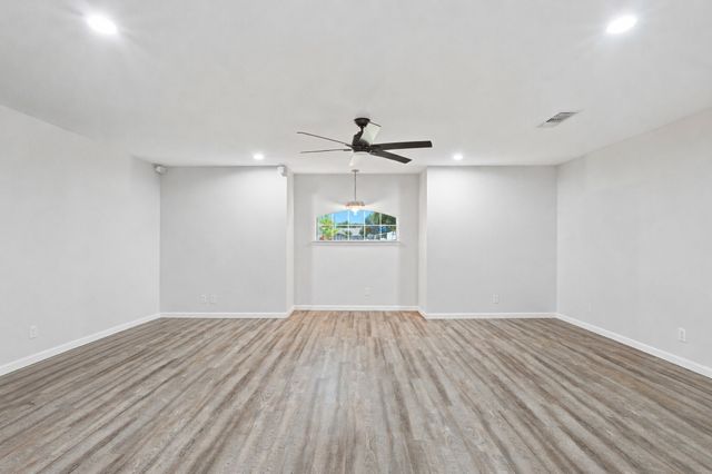 835 Cross Post Lane, Lowry Crossing, TX 75069