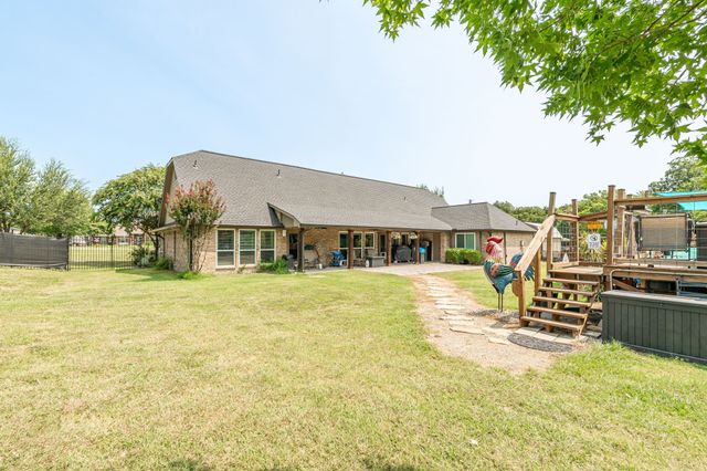 835 Cross Post Lane, Lowry Crossing, TX 75069