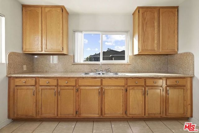 966 N Serrano Avenue, Los Angeles, CA 90029