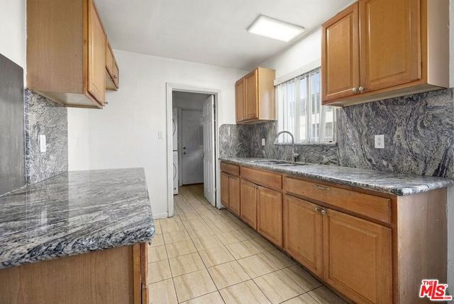 966 N Serrano Avenue, Los Angeles, CA 90029