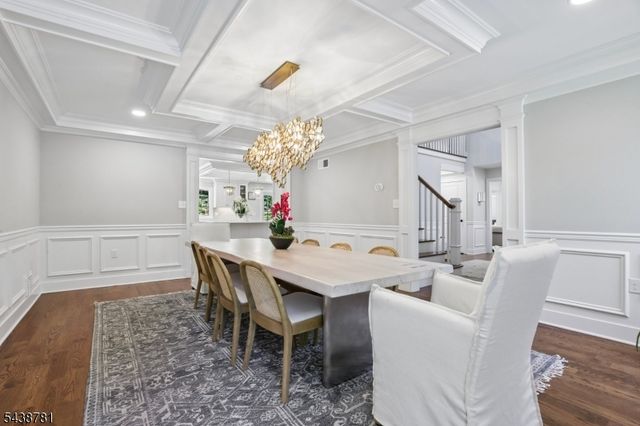60 Nottingham Dr, Watchung Boro, NJ 07069