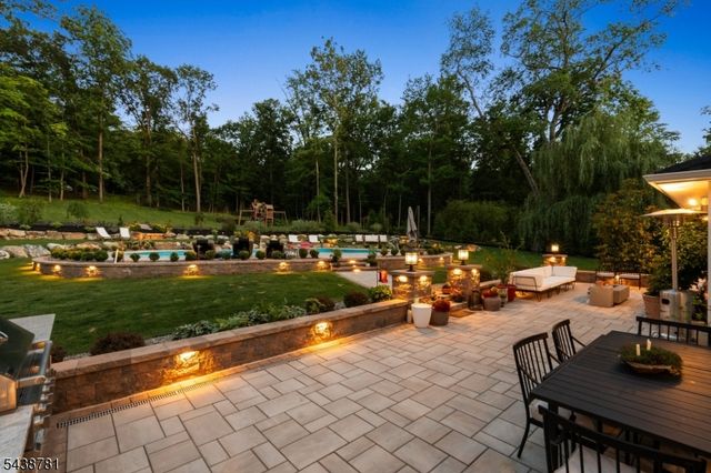 60 Nottingham Dr, Watchung Boro, NJ 07069