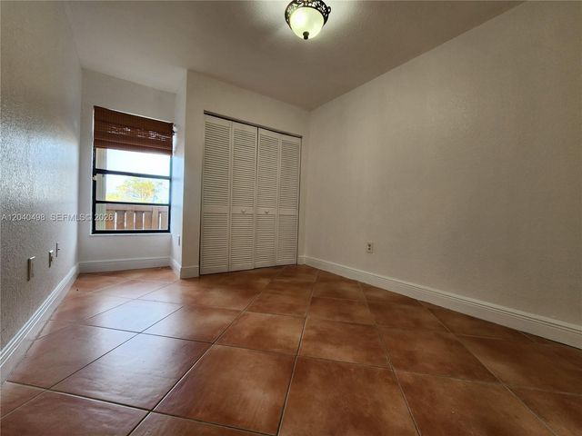 13412 SW 17th Terr Cir S, Miami, FL 33175