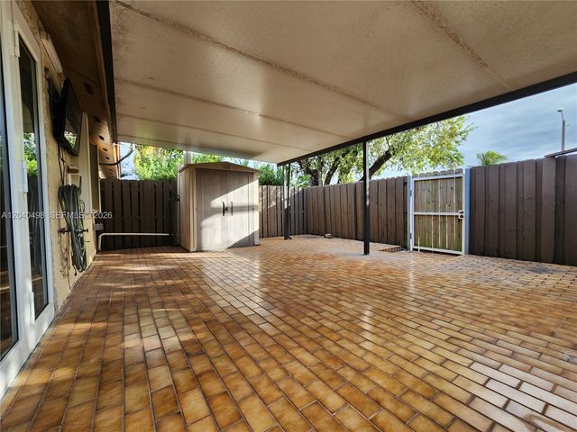 13412 SW 17th Terr Cir S, Miami, FL 33175