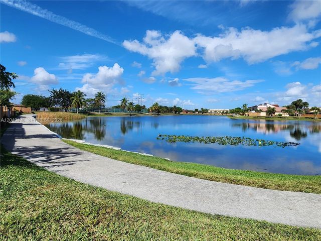 13412 SW 17th Terr Cir S, Miami, FL 33175