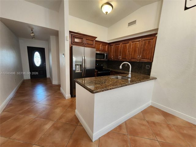 13412 SW 17th Terr Cir S, Miami, FL 33175
