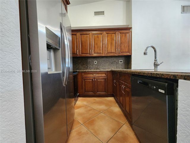 13412 SW 17th Terr Cir S, Miami, FL 33175