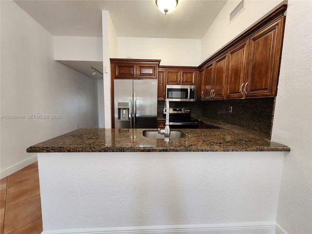 13412 SW 17th Terr Cir S, Miami, FL 33175