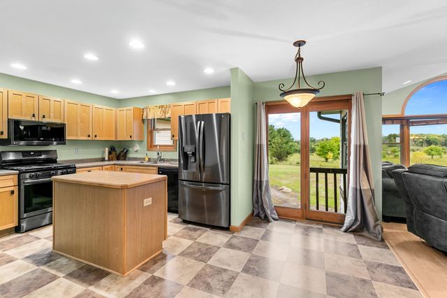 42790 Elmcrest Avenue, Harris, MN 55032