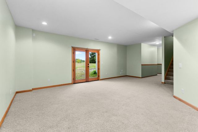 42790 Elmcrest Avenue, Harris, MN 55032