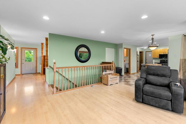 42790 Elmcrest Avenue, Harris, MN 55032