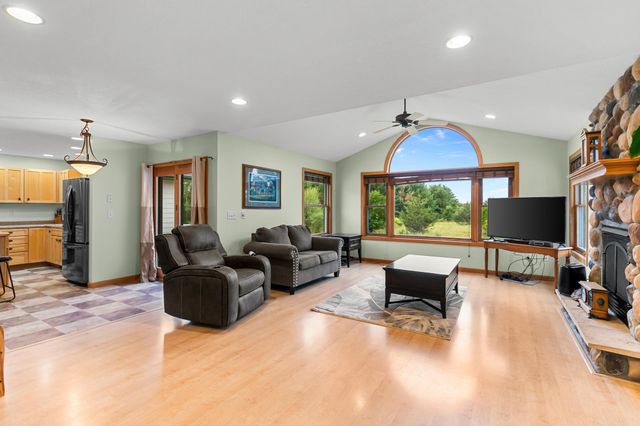 42790 Elmcrest Avenue, Harris, MN 55032