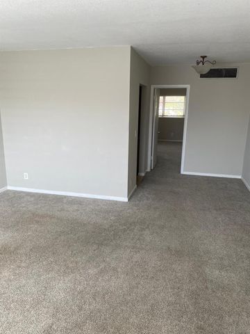 2303 S Federal Highway 19, Boynton Beach, FL 33435