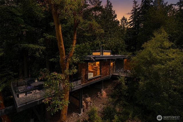 263 Chuckanut Point Road, Bellingham, WA 98229