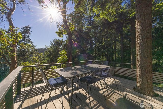 263 Chuckanut Point Road, Bellingham, WA 98229