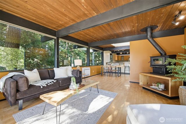 263 Chuckanut Point Road, Bellingham, WA 98229