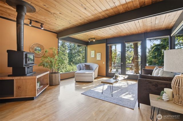 263 Chuckanut Point Road, Bellingham, WA 98229