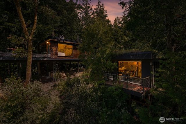 263 Chuckanut Point Road, Bellingham, WA 98229