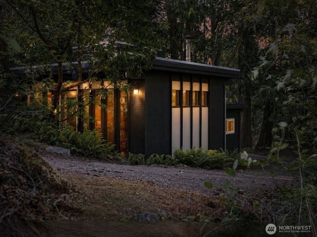 263 Chuckanut Point Road, Bellingham, WA 98229