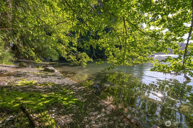 263 Chuckanut Point Road, Bellingham, WA 98229