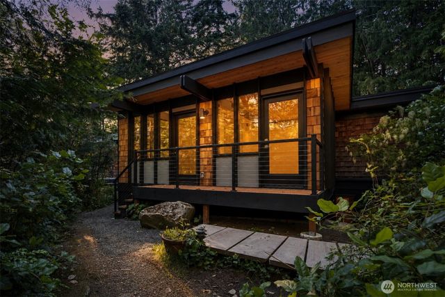 263 Chuckanut Point Road, Bellingham, WA 98229