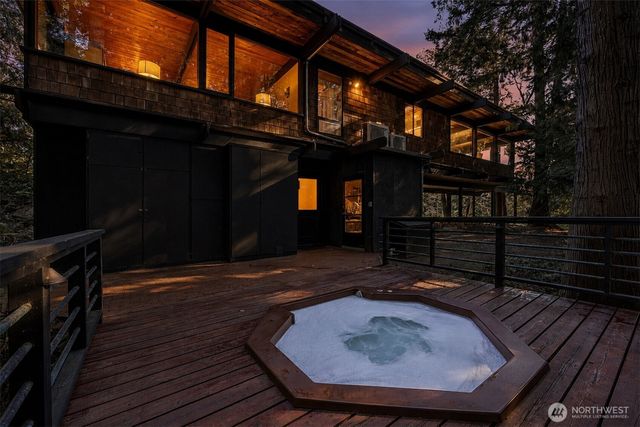 263 Chuckanut Point Road, Bellingham, WA 98229