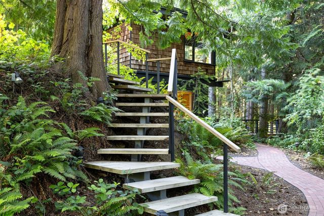 263 Chuckanut Point Road, Bellingham, WA 98229
