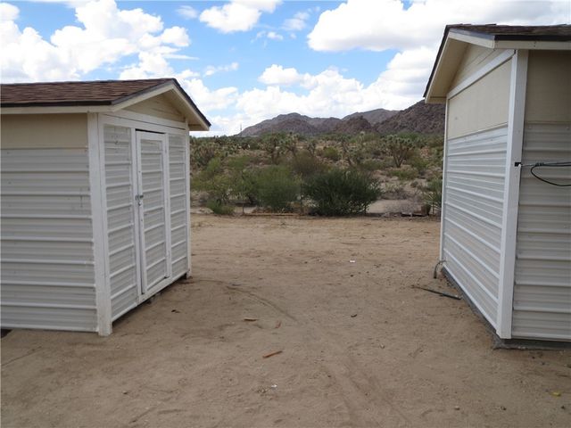 11964 Nolan Road, Yucca, AZ 86438