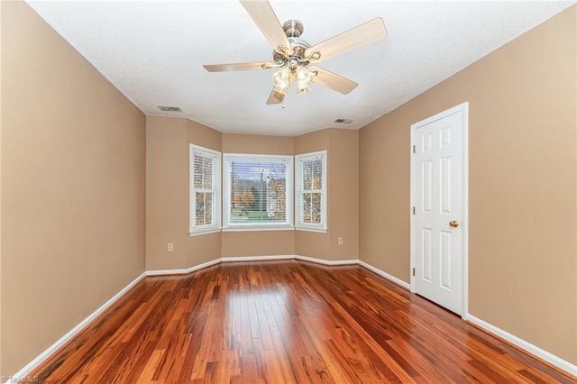 228 Creeksedge Court, Winston-salem, NC 27105