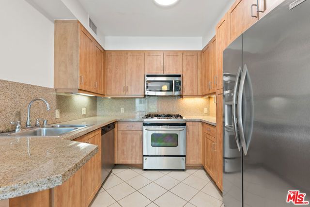 267 S San Pedro Street 211, Los Angeles, CA 90012