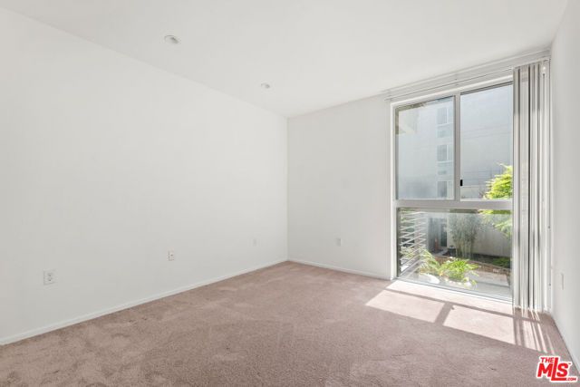 267 S San Pedro Street 211, Los Angeles, CA 90012